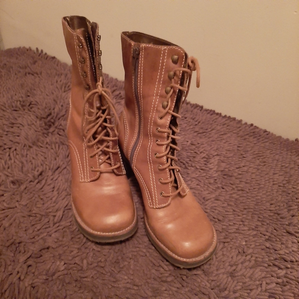 SOREL sz 10 leather boots SOLD ON TITLE